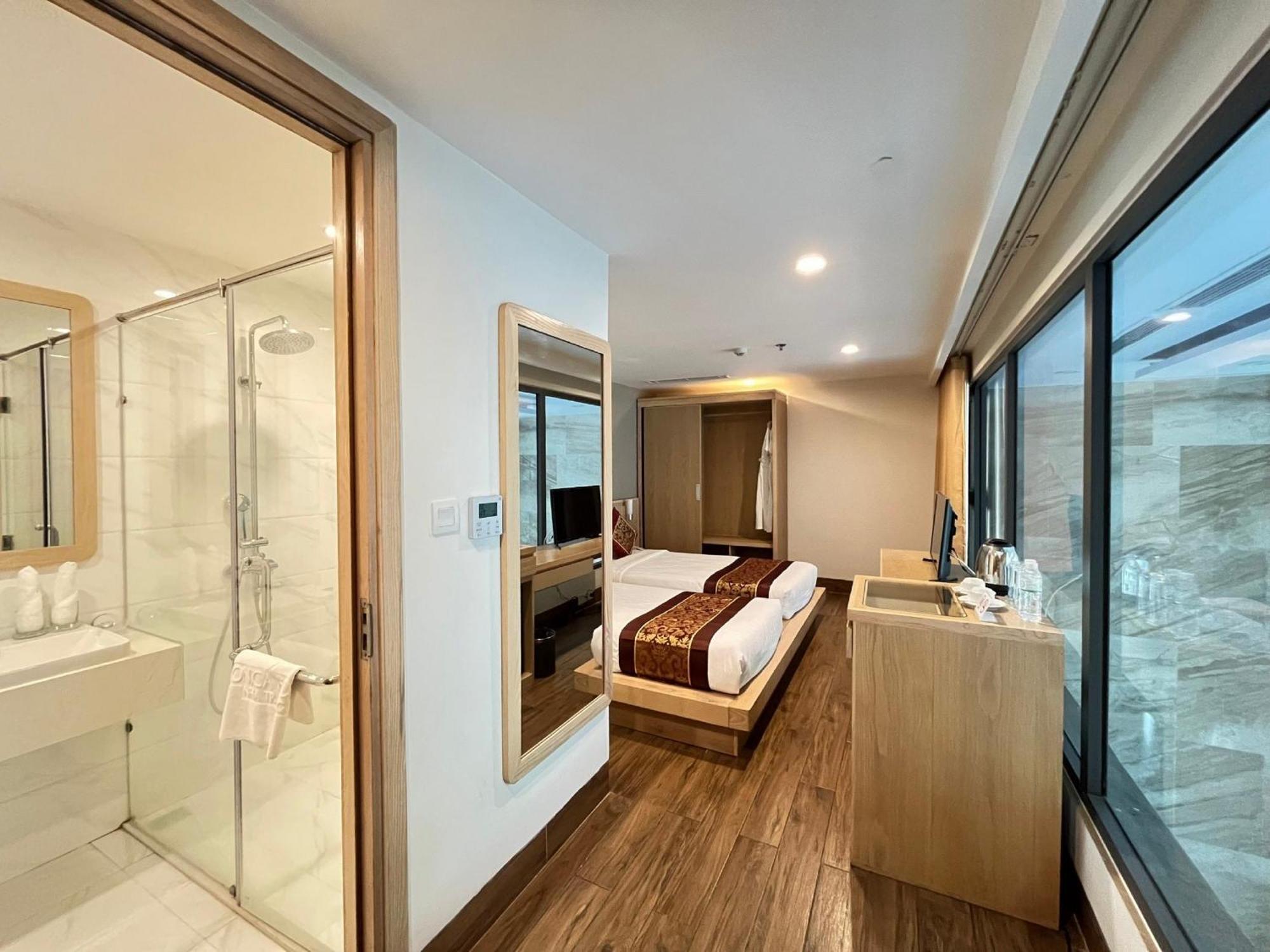 Gibson Hotel Nha Trang Exterior photo